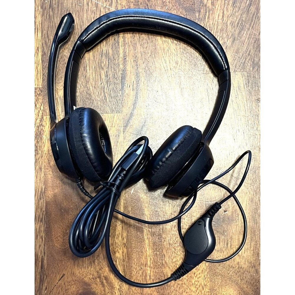 Logitech Computer Headset H390 USB Noise Canceling Mic & Enhanced Digital Sound